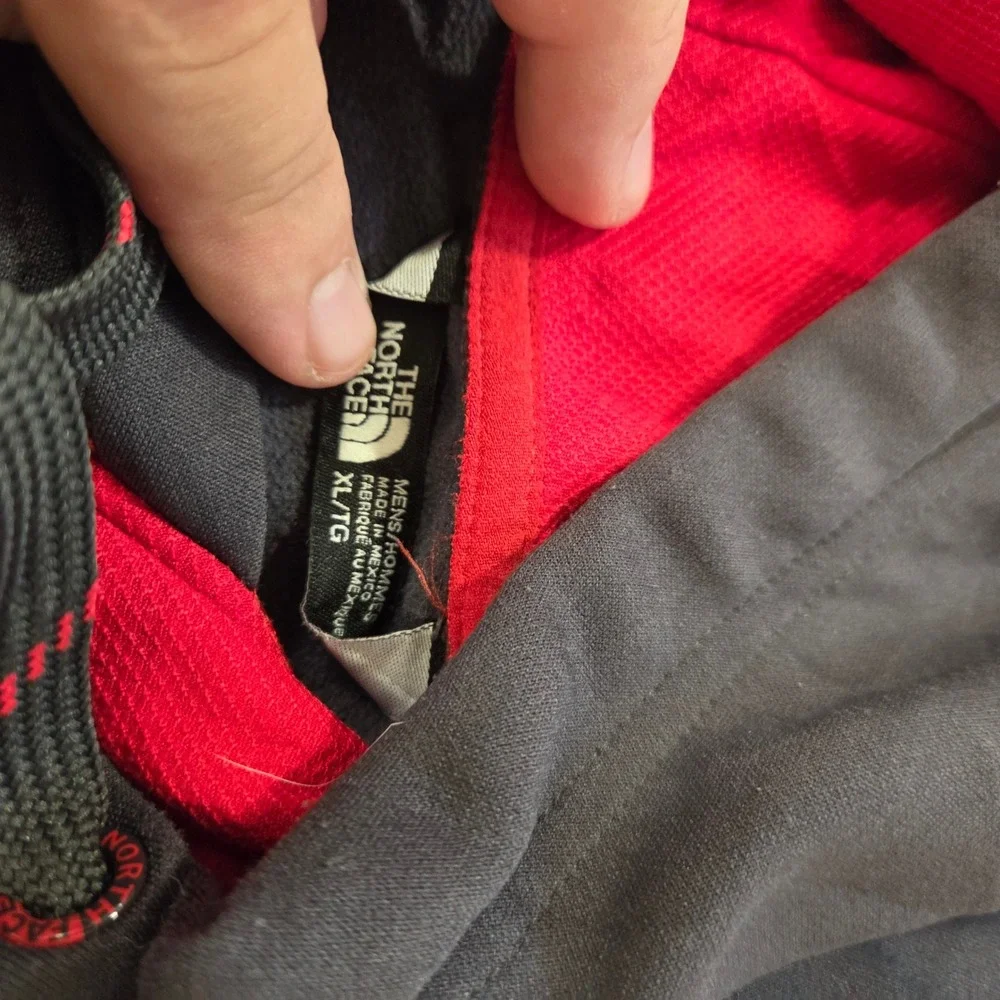 The North Face Mens XL Gray Red Logo Pullover Hoodie Polyester Sweatshirt